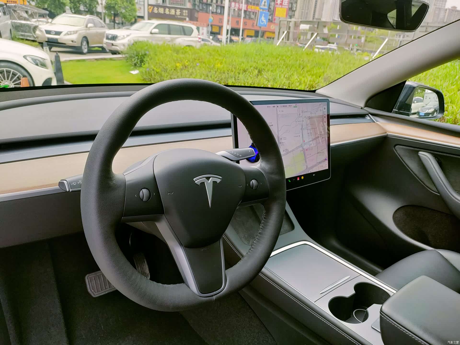 Tesla Model Y, 2021 11