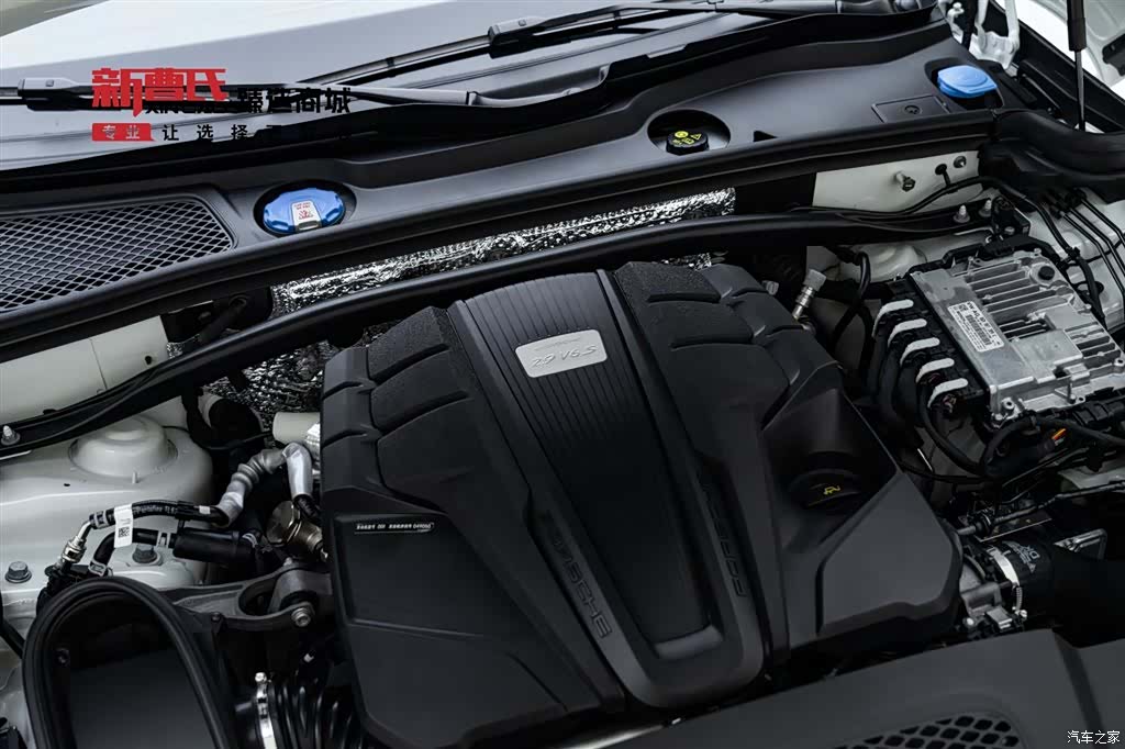 Porsche Macan, 2023 10