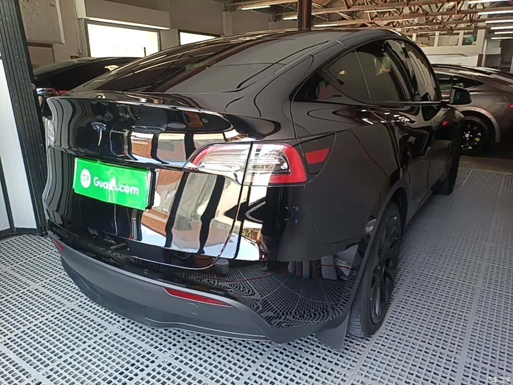 Tesla Model Y, 2022 7