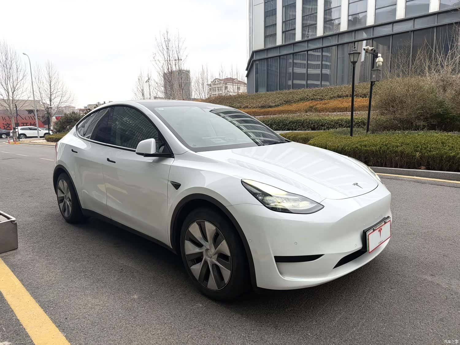 Tesla Model Y, 2022 3