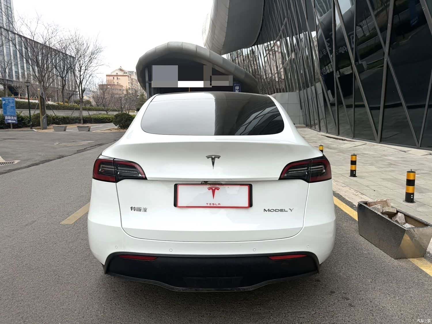 Tesla Model Y, 2022 все фото