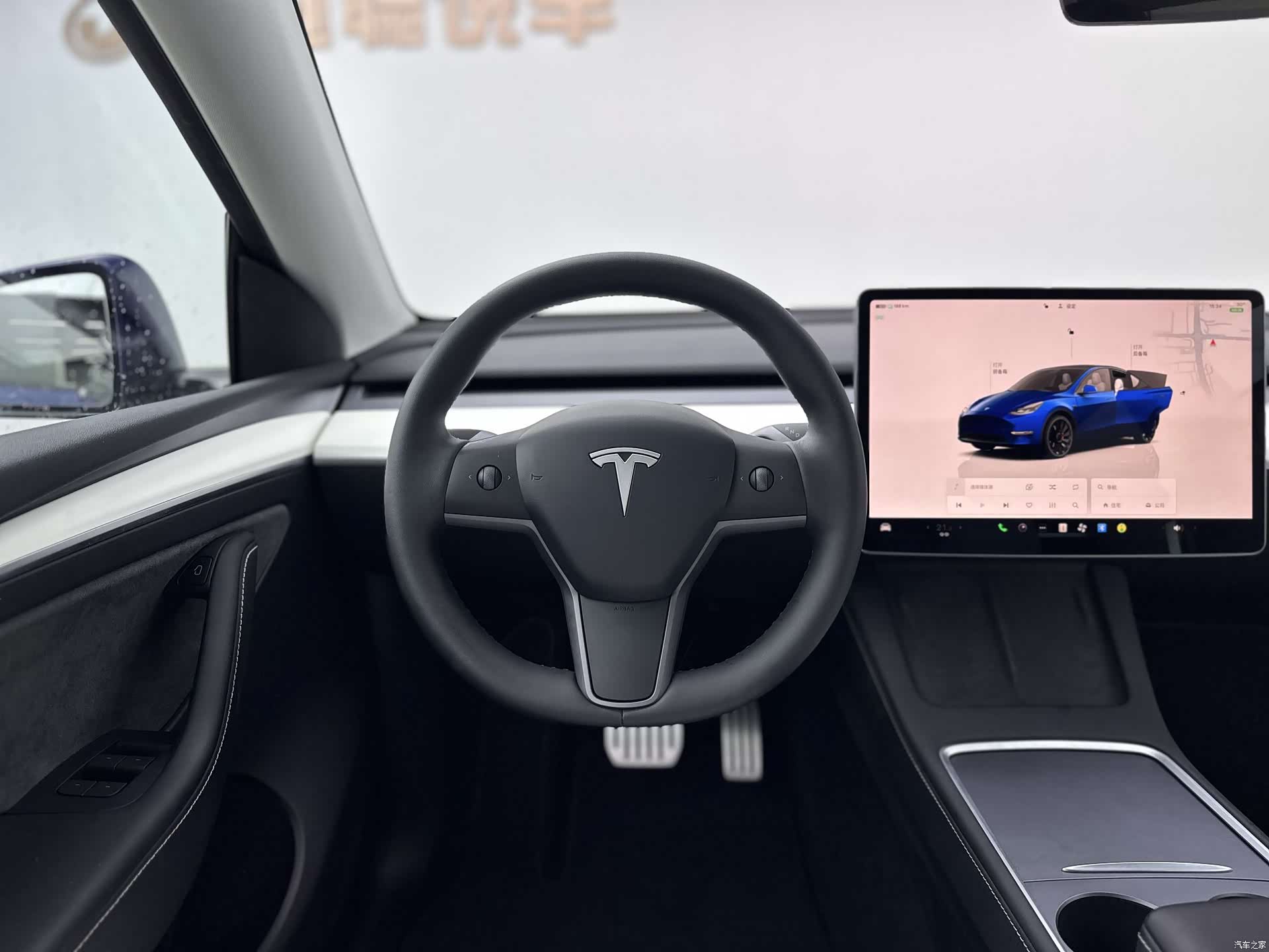 Tesla Model Y, 2023 10