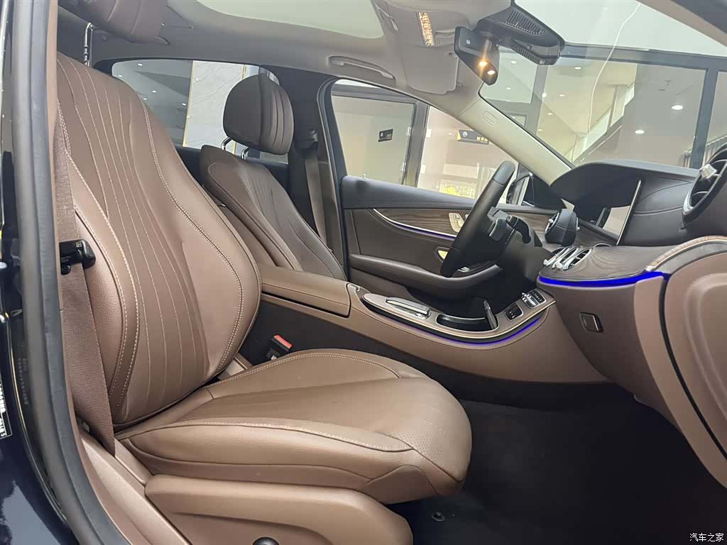 Mercedes-Benz E-Class, 2024 13