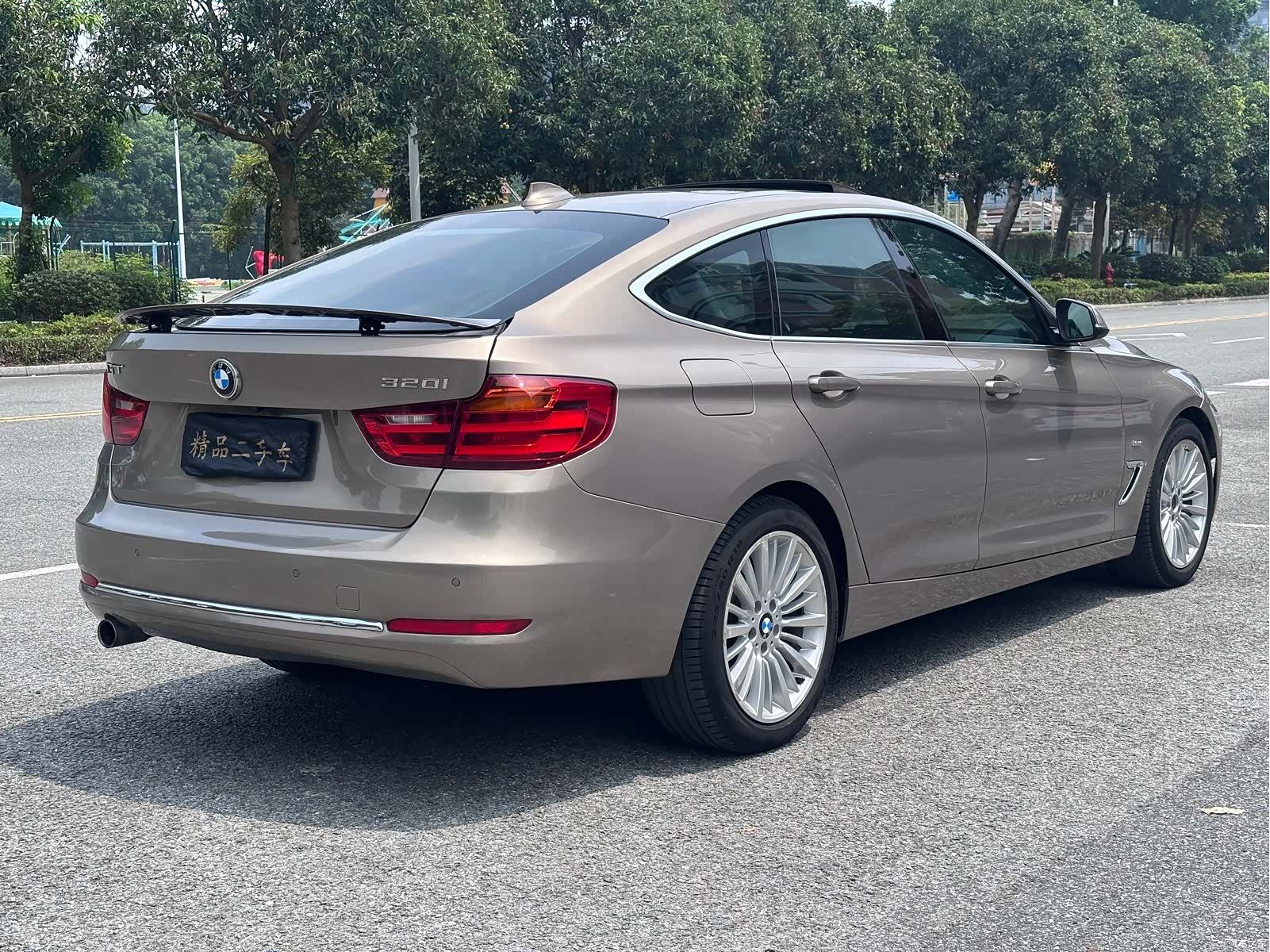 BMW 3 Series, 2016 12