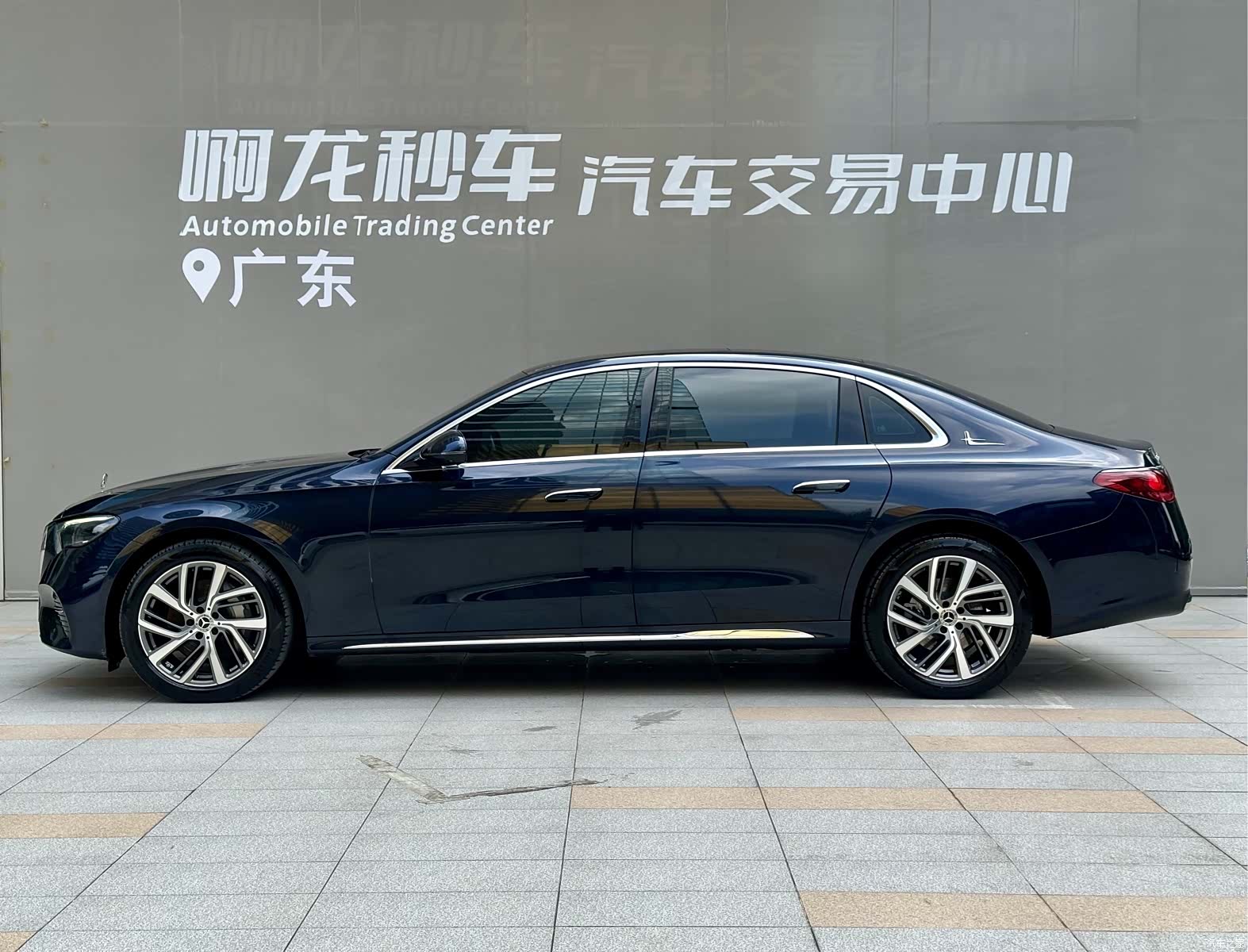 Mercedes-Benz E-Class, 2024 4