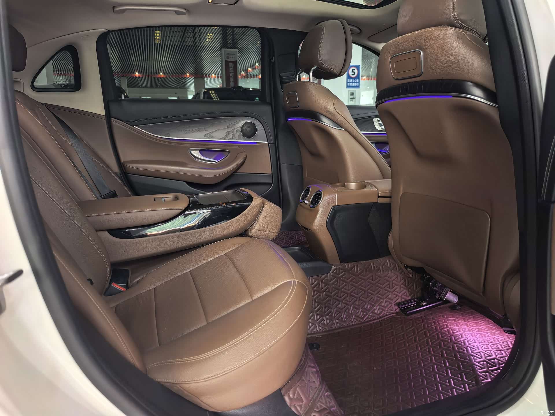 Mercedes-Benz E-Class, 2017 11