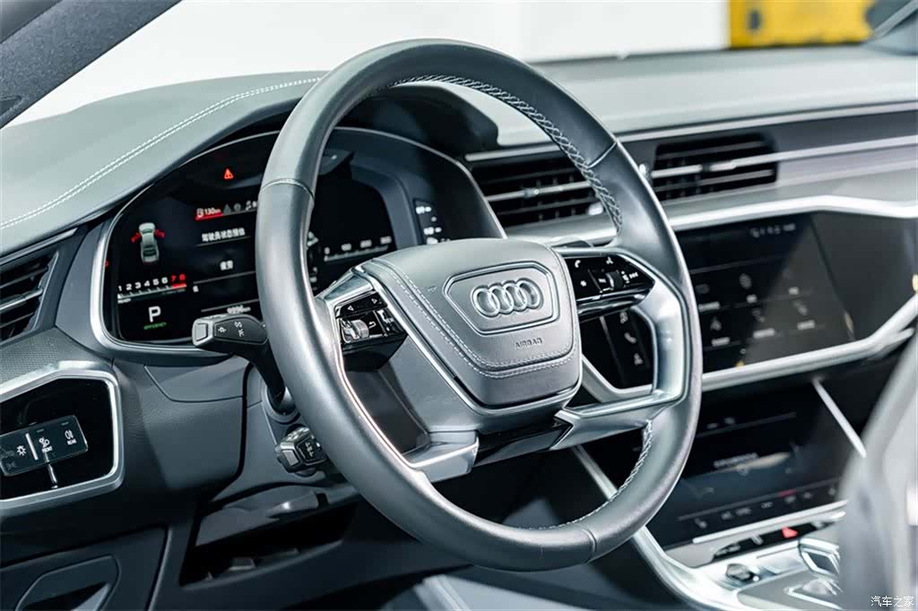 Audi A7L, 2026 10