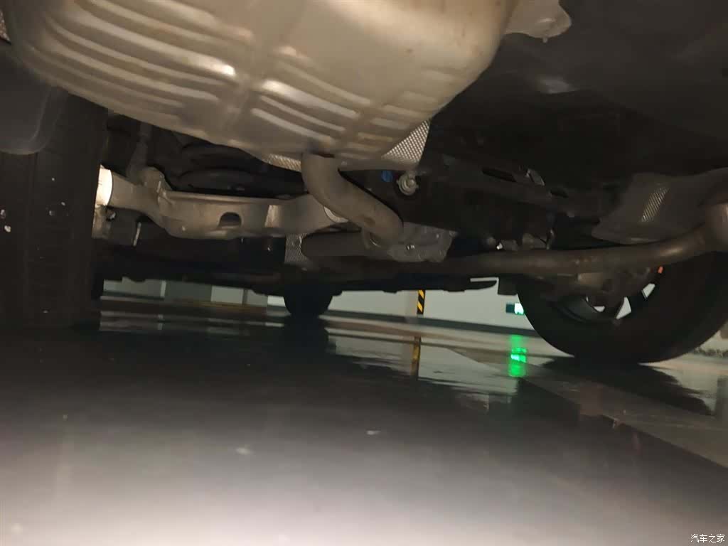 Ford Explorer, 2022 18