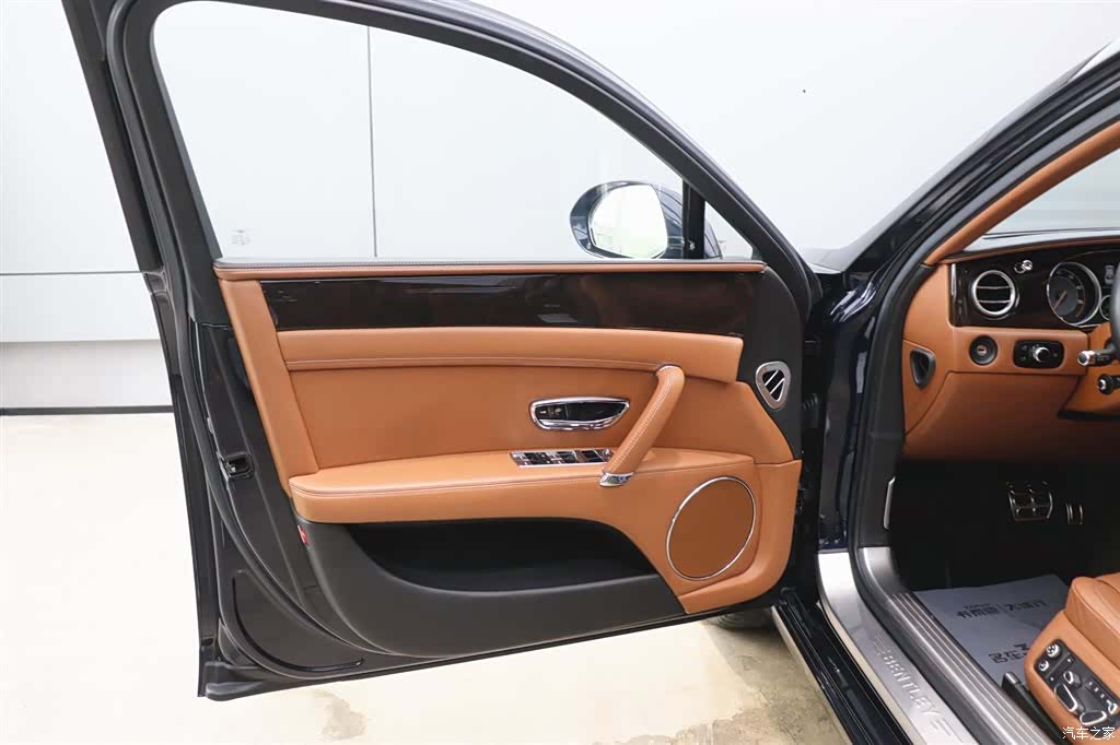 Bentley Flying Spur, 2014 10