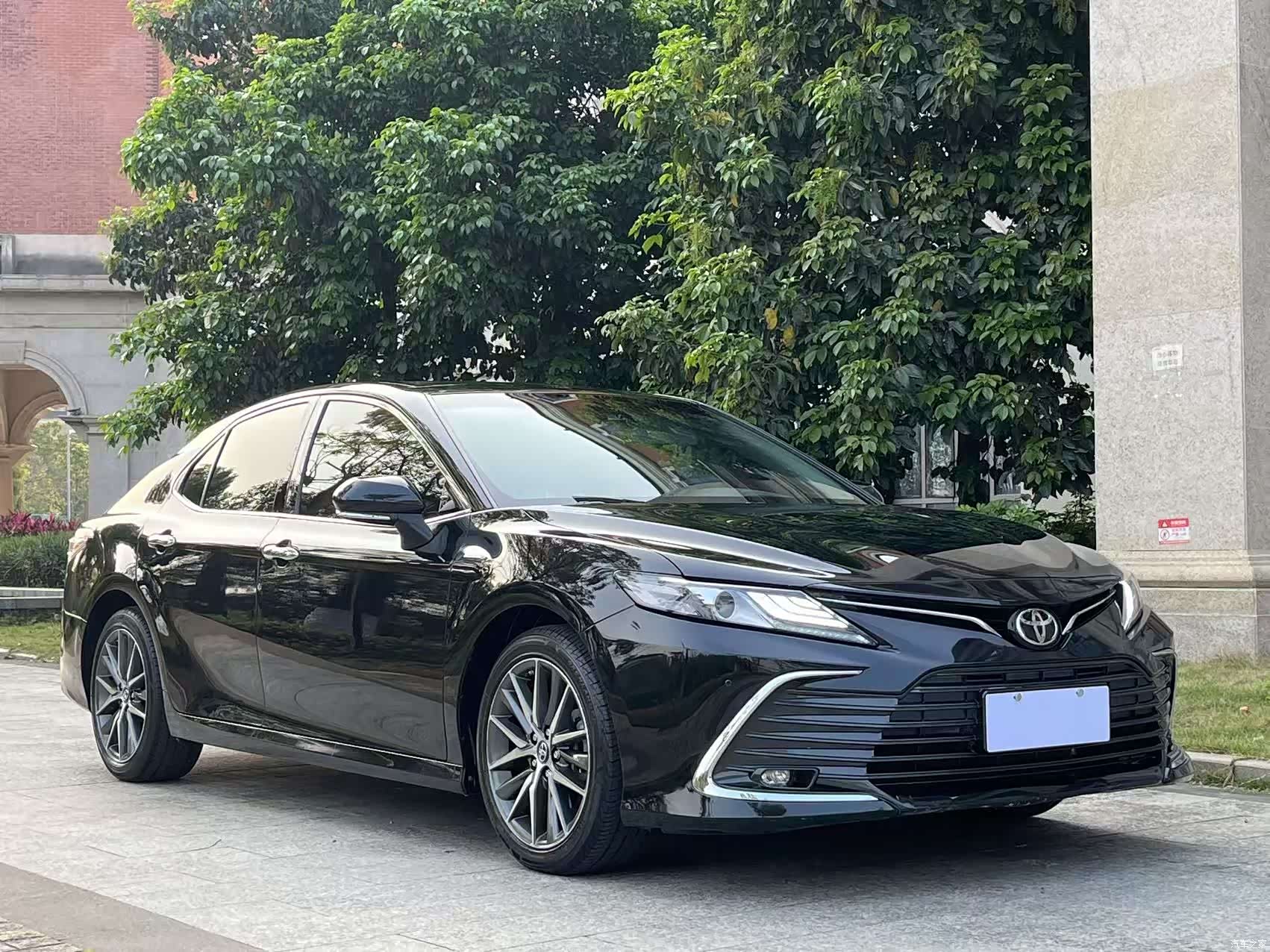 Toyota Camry, 2022 4