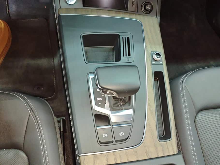 Audi Q5L Audi Q5L