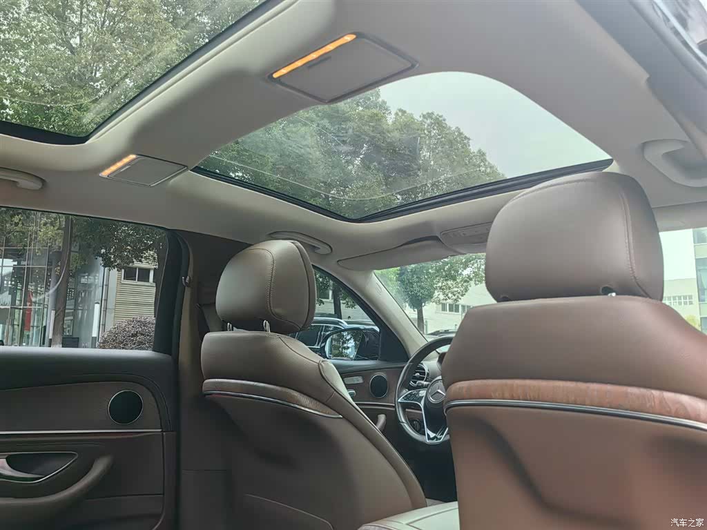 Mercedes-Benz E-Class, 2022 13