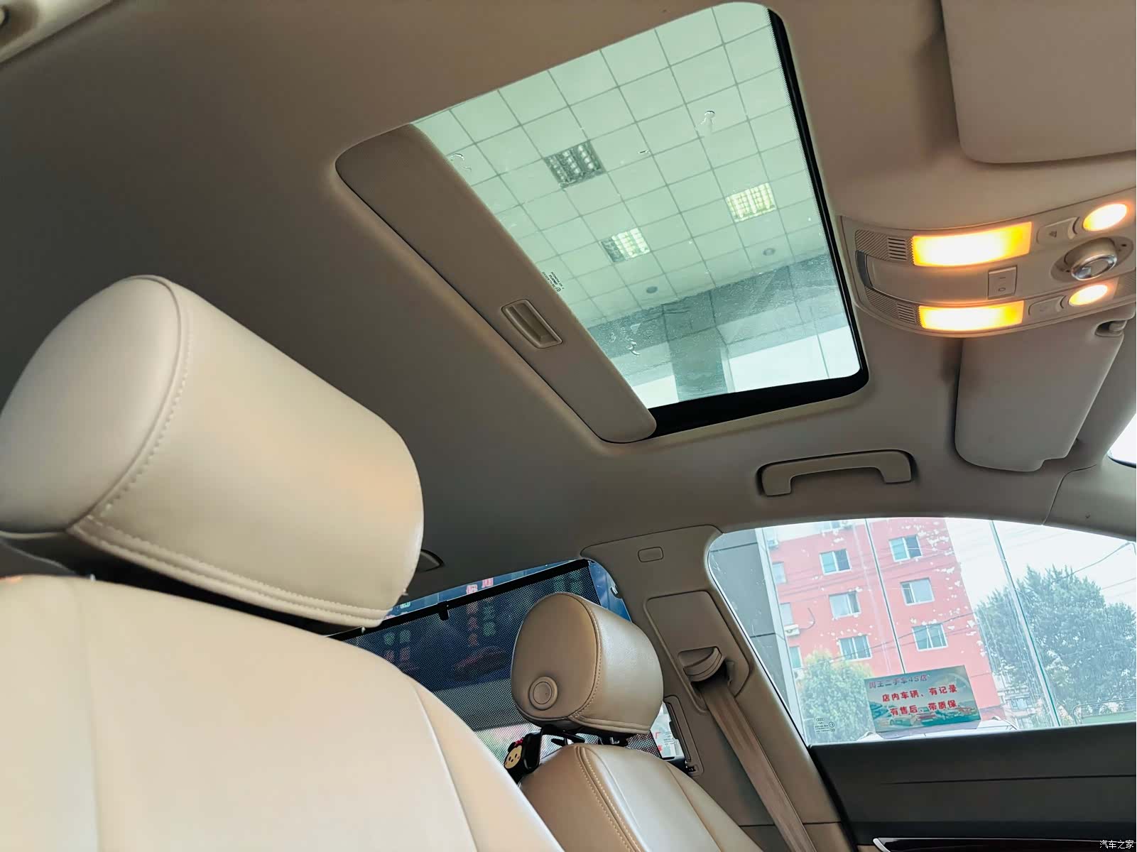 Audi A6L, 2012 24