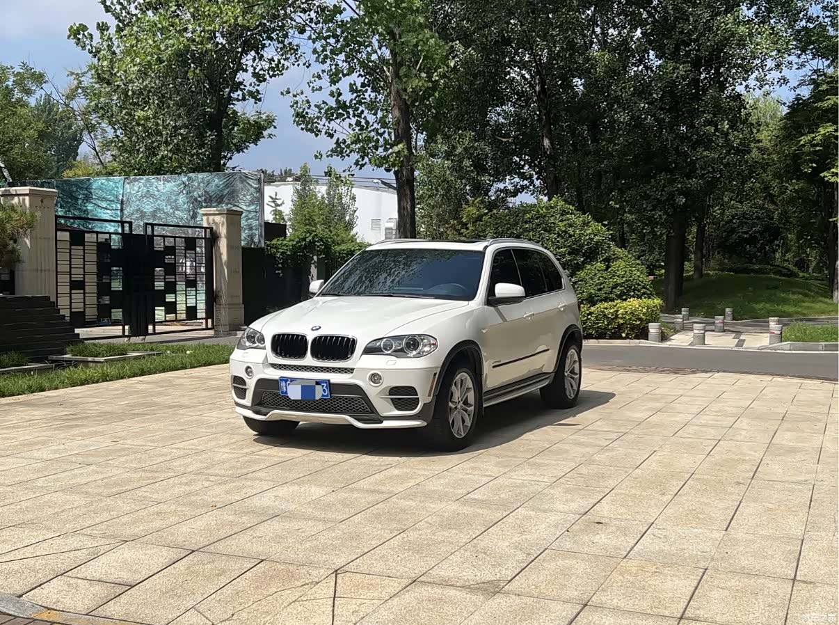 BMW X5, 2011 1