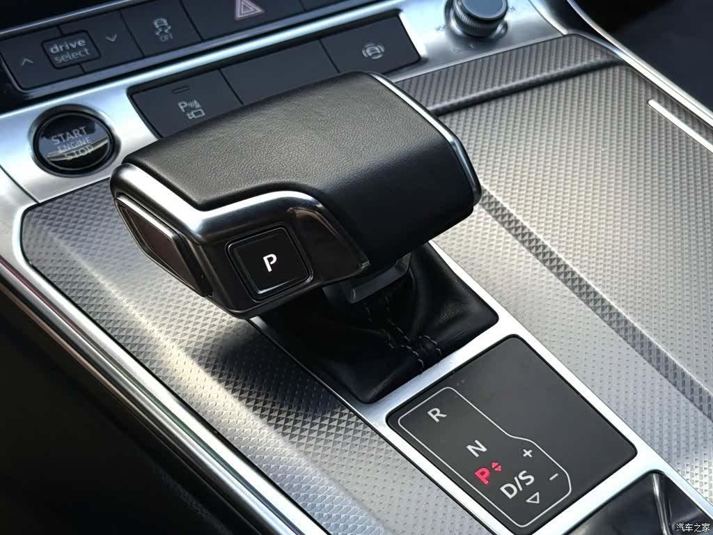 Audi A6L, 2022 9