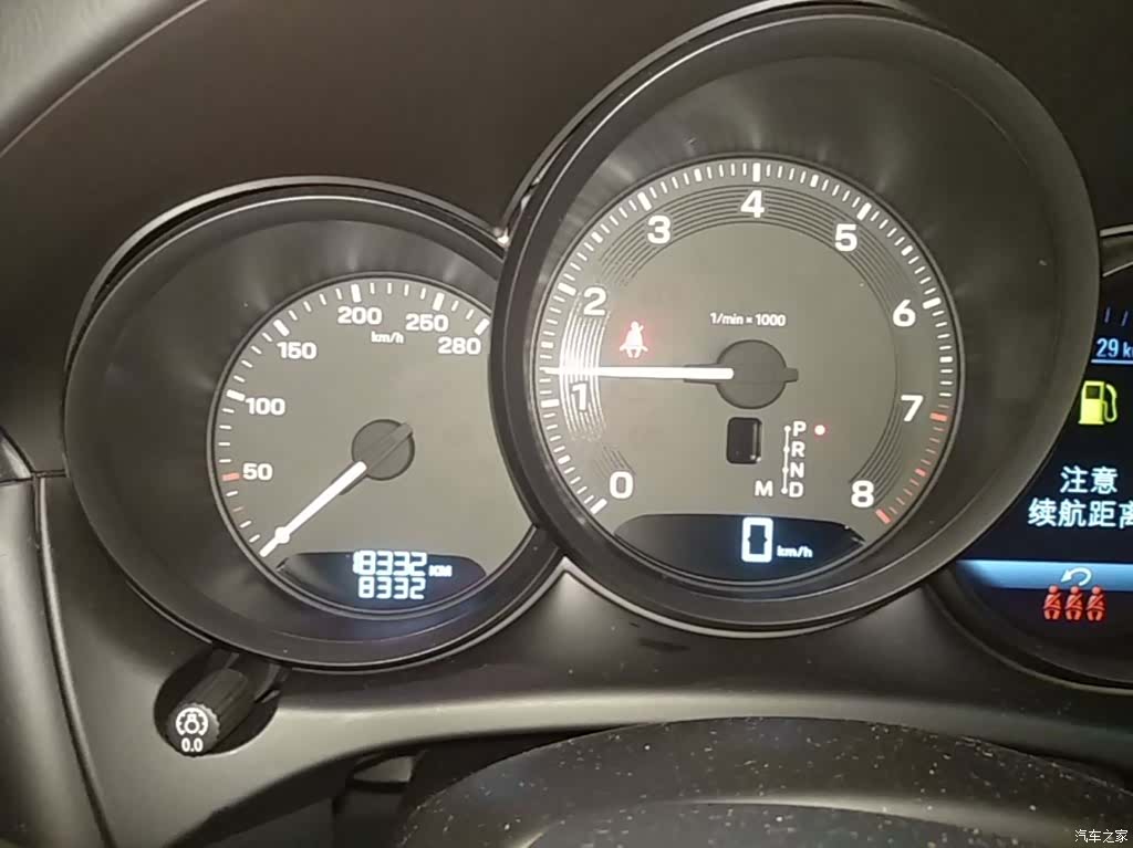 Porsche Macan, 2025 12