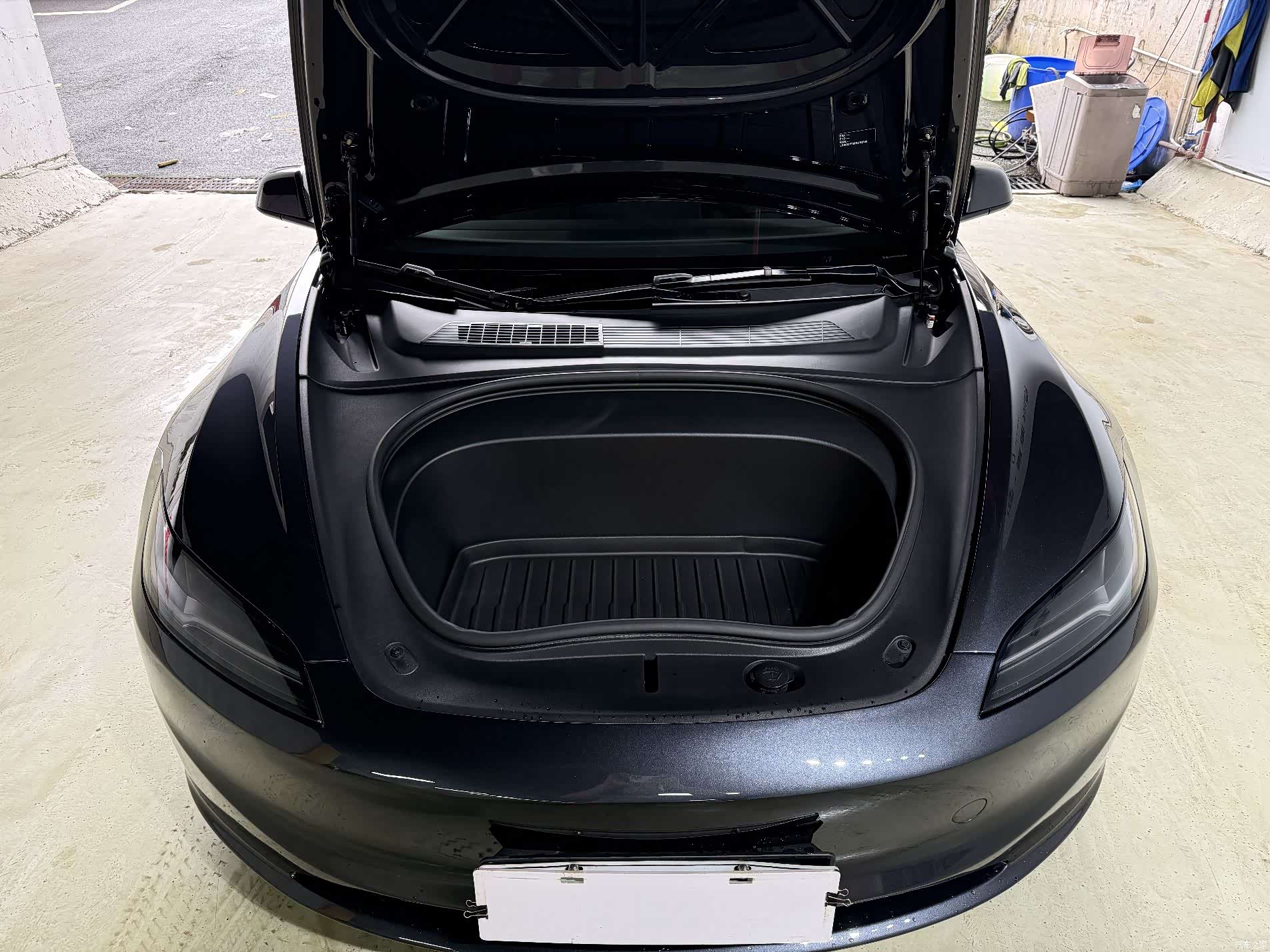 Tesla Model 3, 2024 19