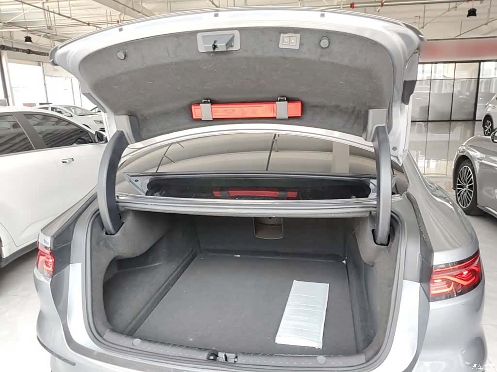 BYD Han, 2022 19
