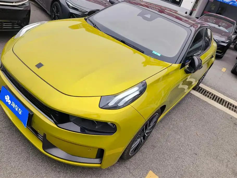 Lynk & Co 03