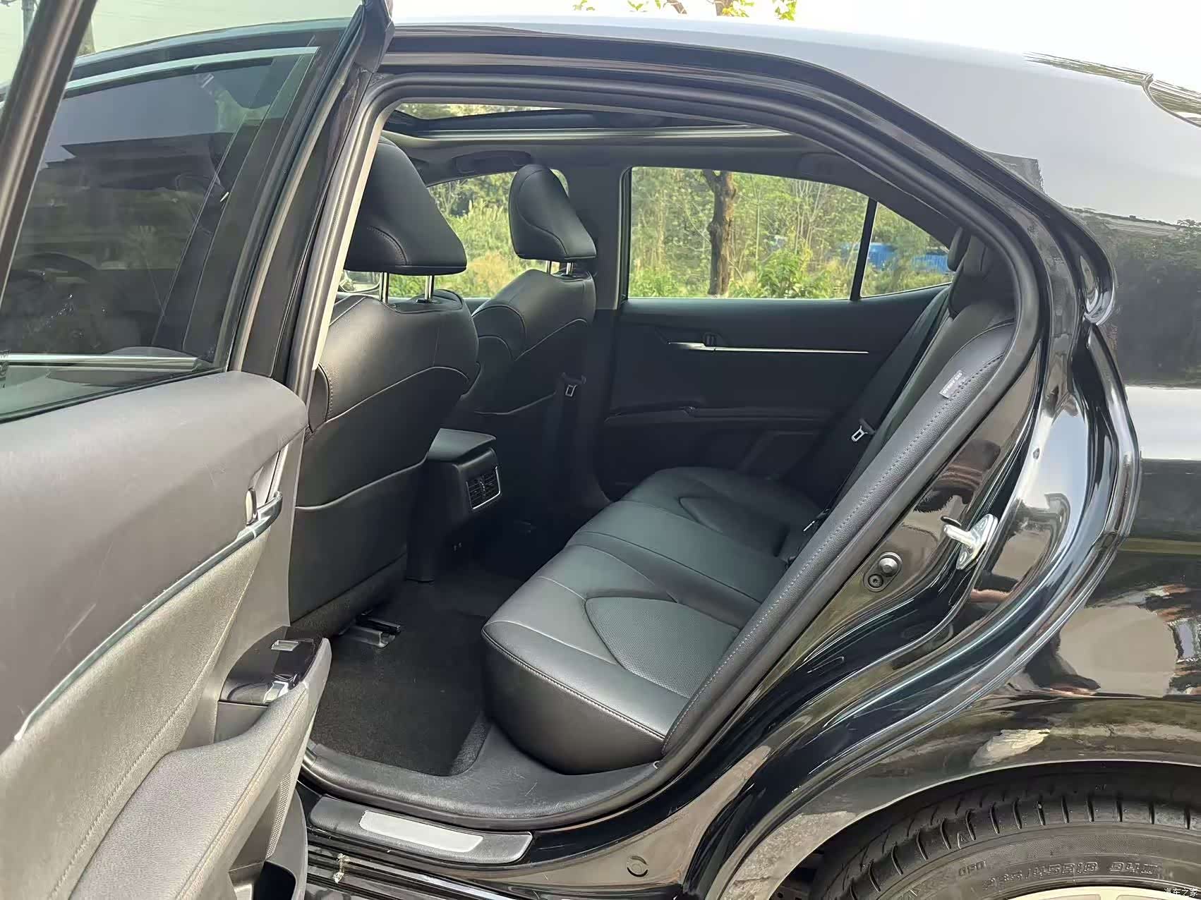 Toyota Camry, 2022 12