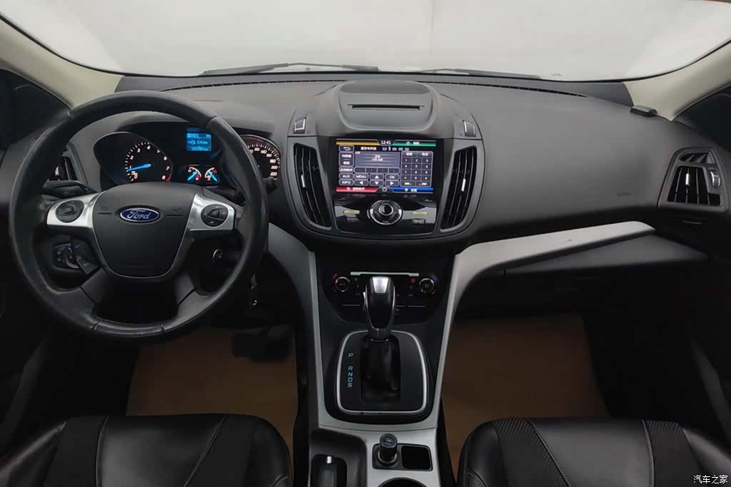 Ford Kuga, 2015 12