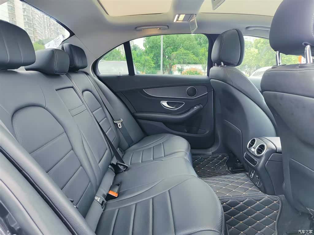 Mercedes-Benz C-Class, 2020 16