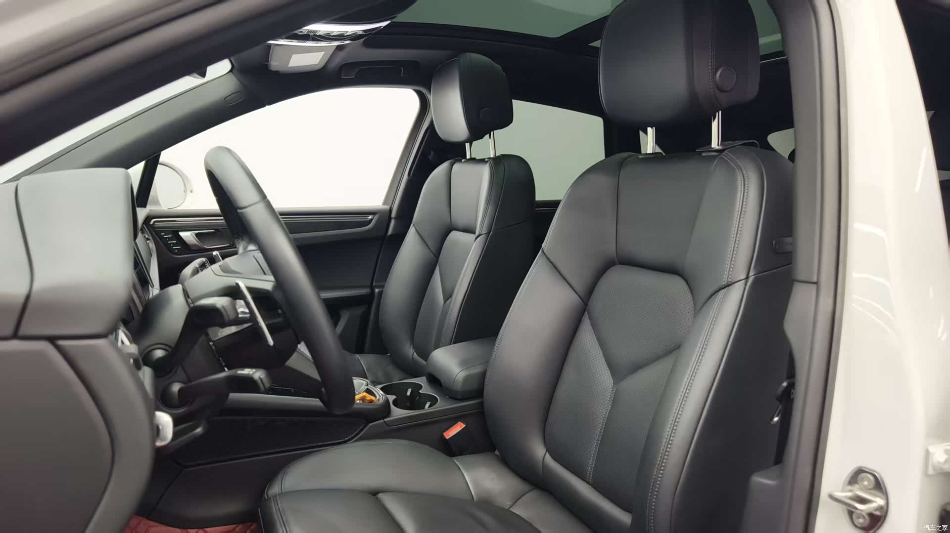 Porsche Macan, 2023 12