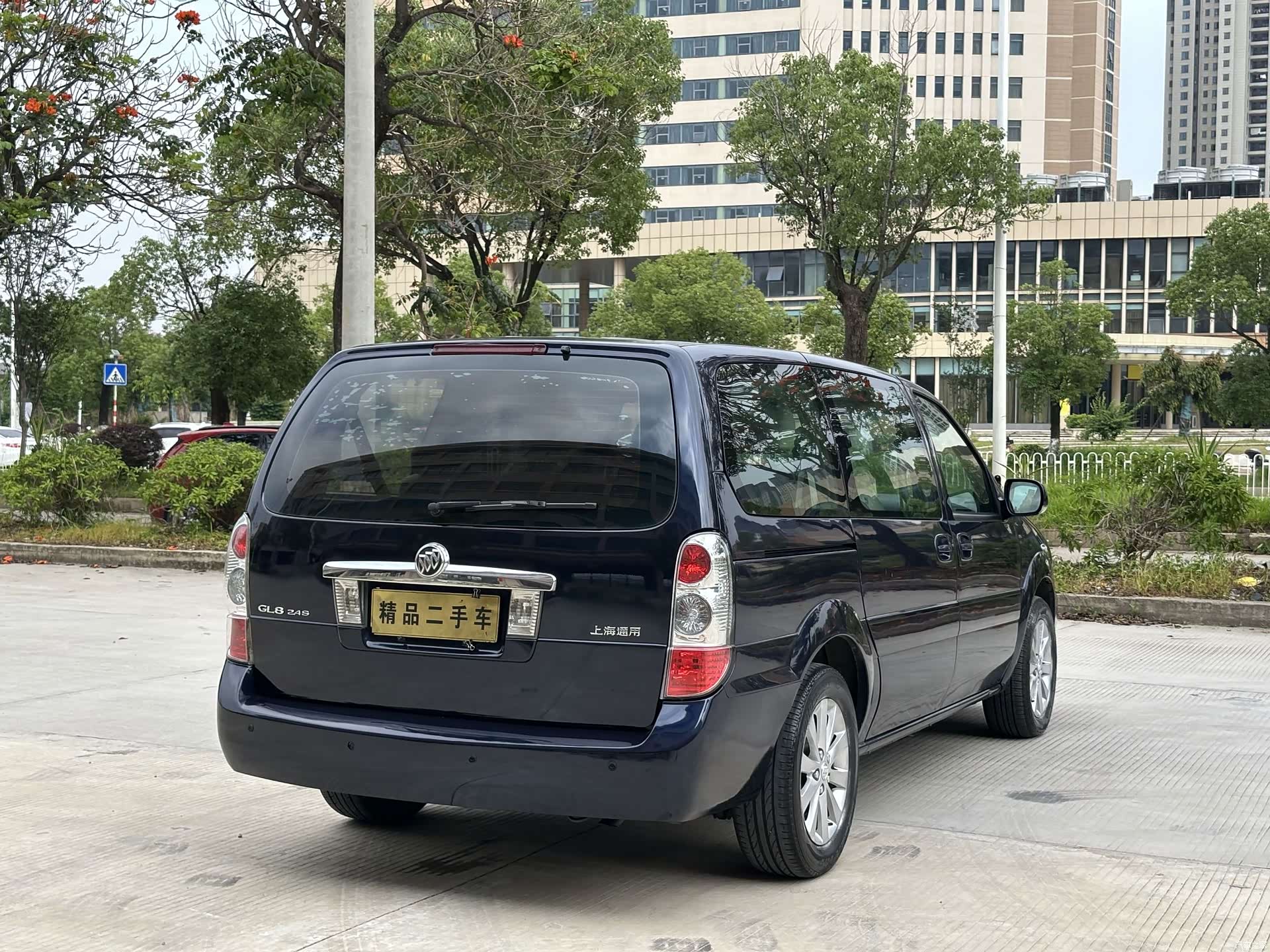 Buick GL8, 2017 9