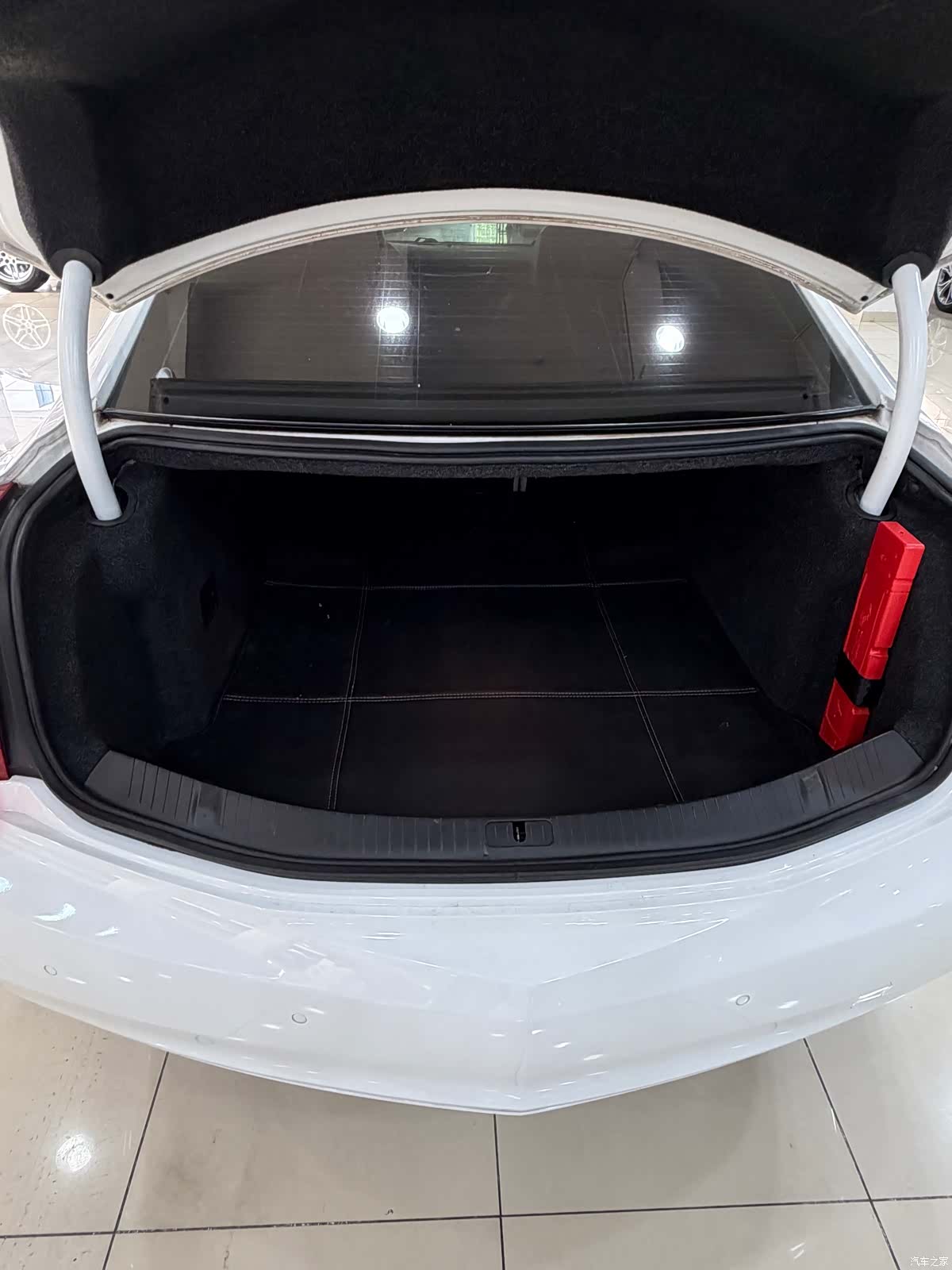 Cadillac XTS, 2015 9