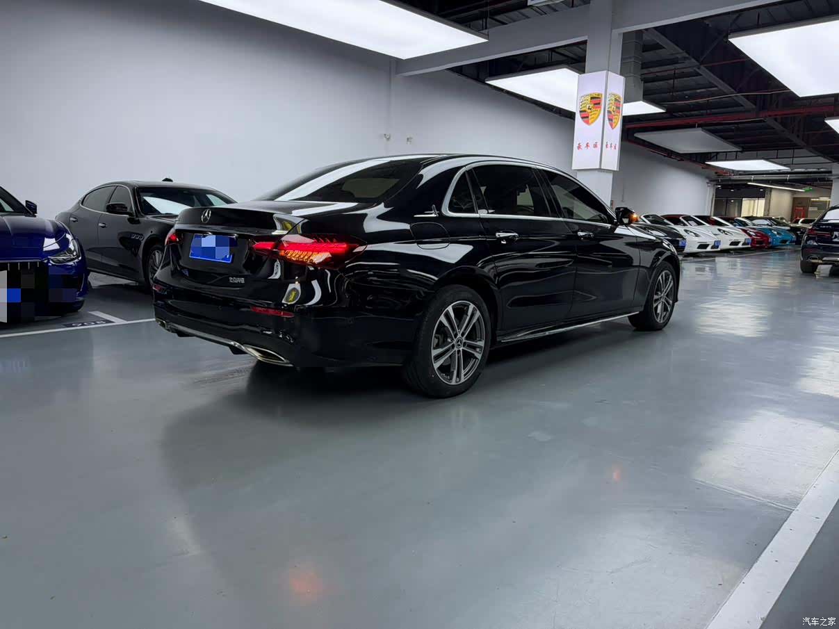 Mercedes-Benz E-Class, 2022 15