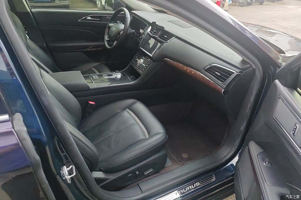 Ford Taurus, 2016 8
