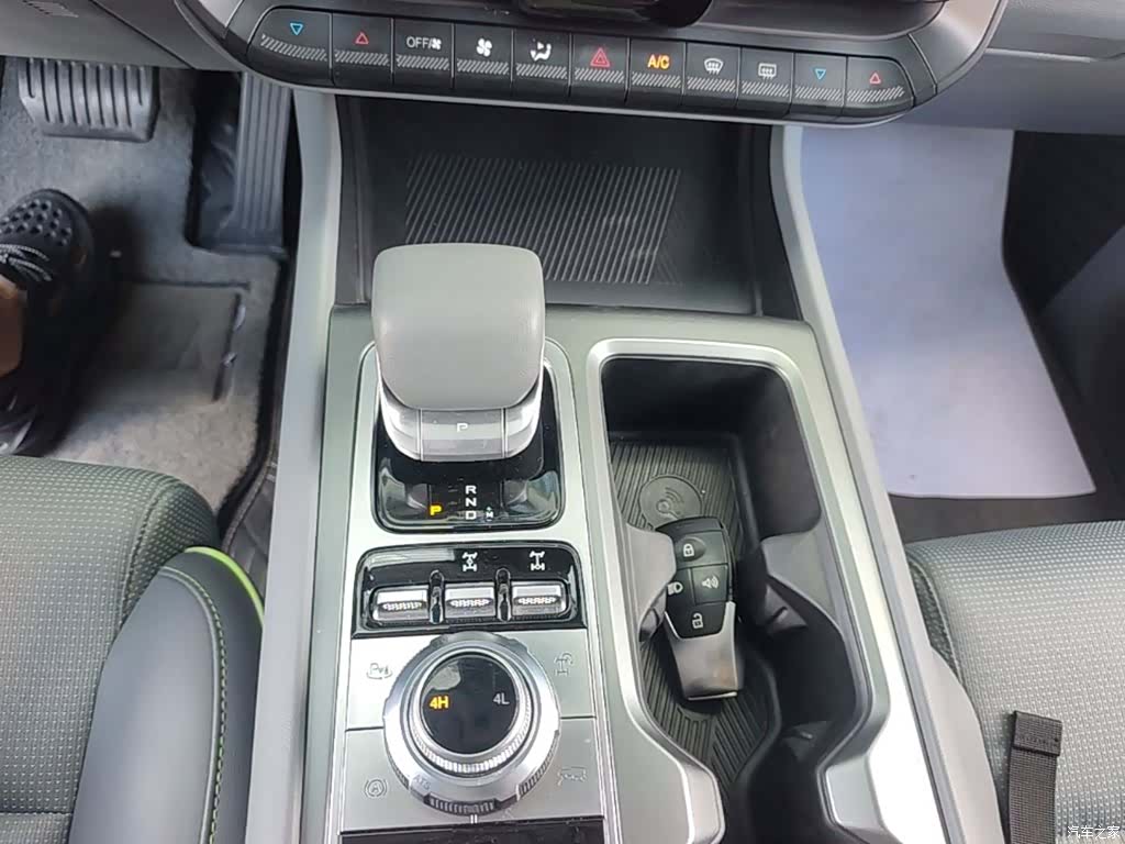 BAIC BJ40, 2025 14