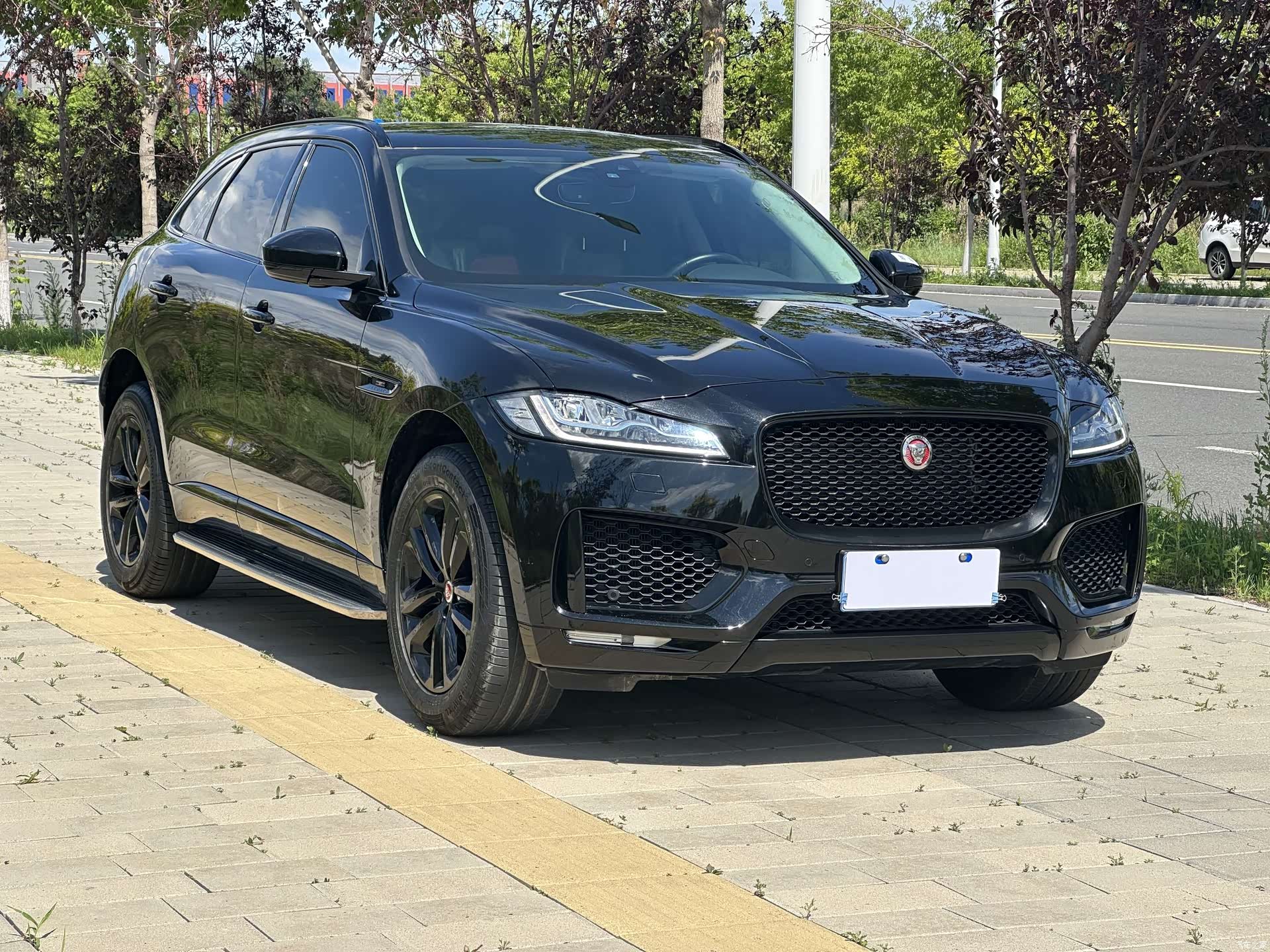 Jaguar F-PACE, 2020 3