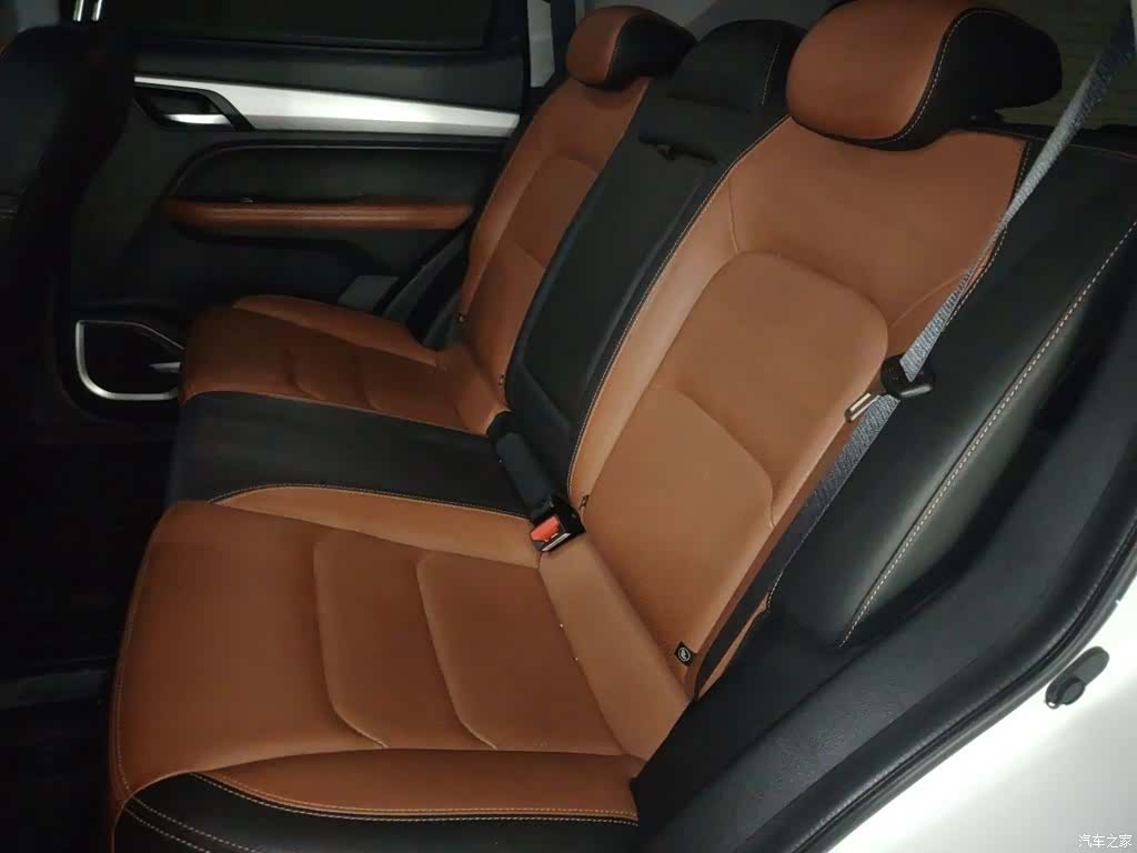 Geely X6, 2020 15