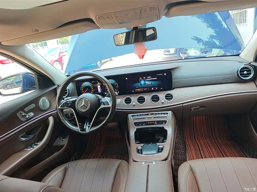Mercedes-Benz E-Class, 2023 10