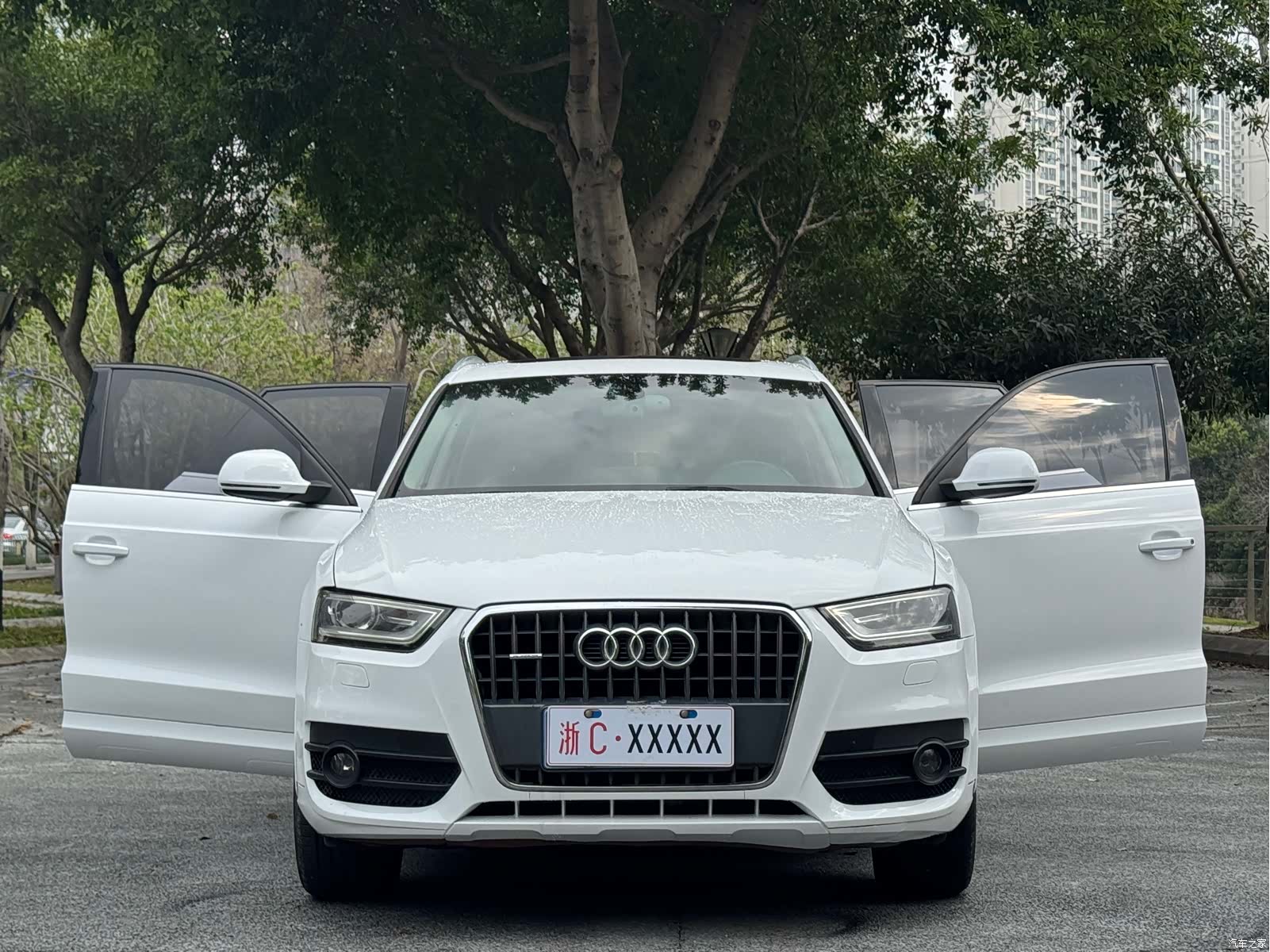 Audi Q3, 2013 6
