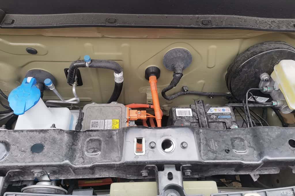 Geely Panda, 2025 10
