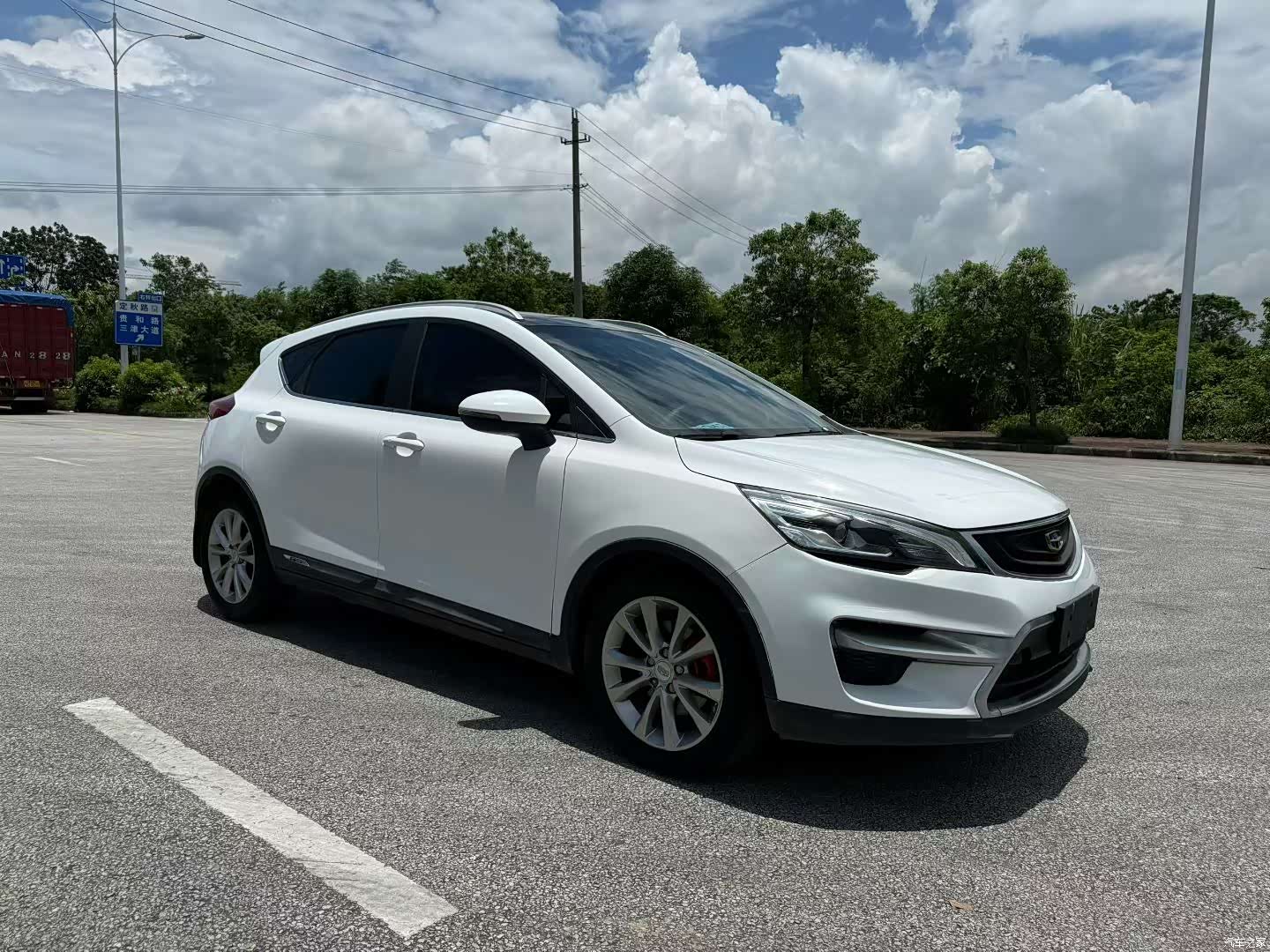 Geely Emgrand, 2017 3