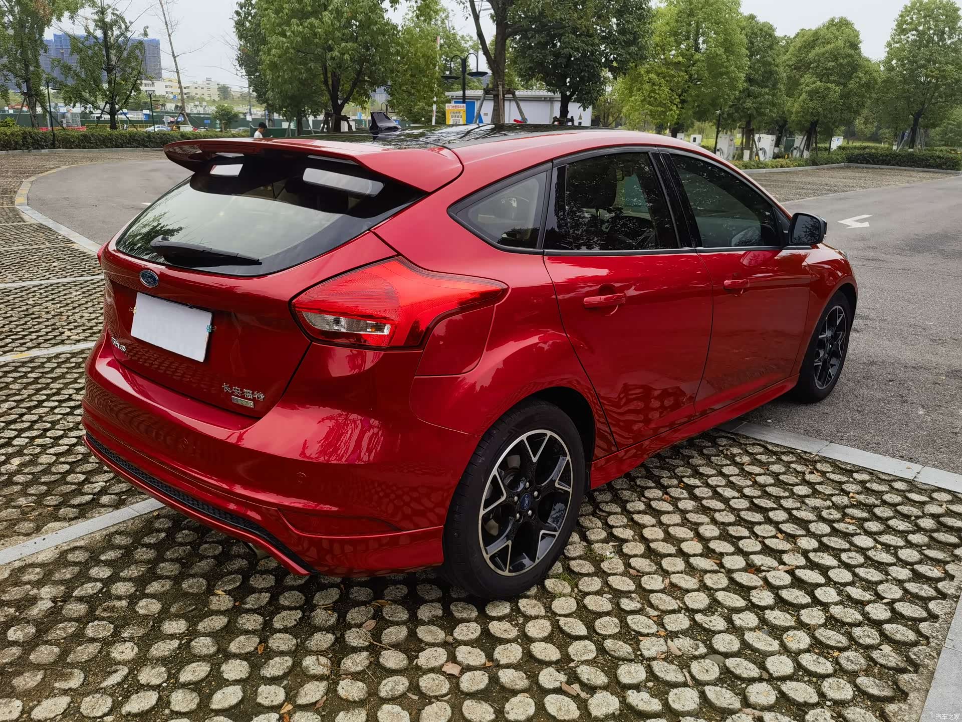 Ford Focus, 2017 12