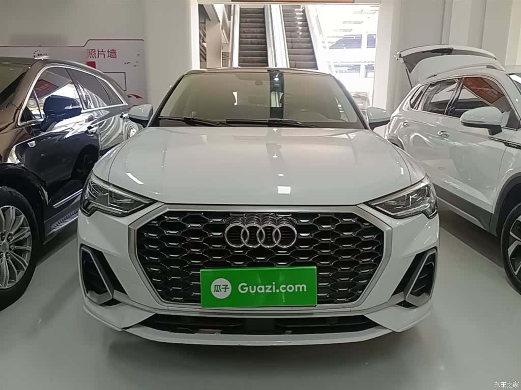 Audi Q3, 2021 3