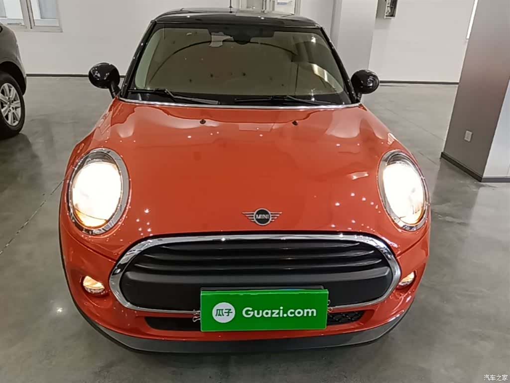 Mini ONE, 2019 3