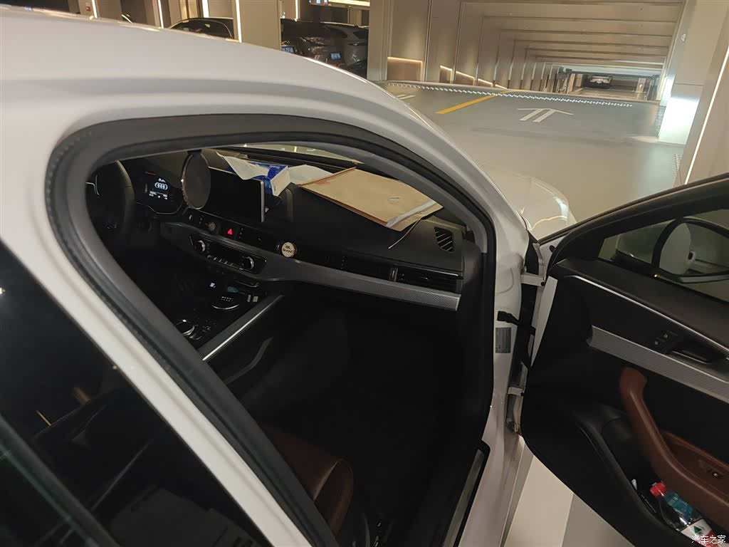 Audi A4L, 2017 20