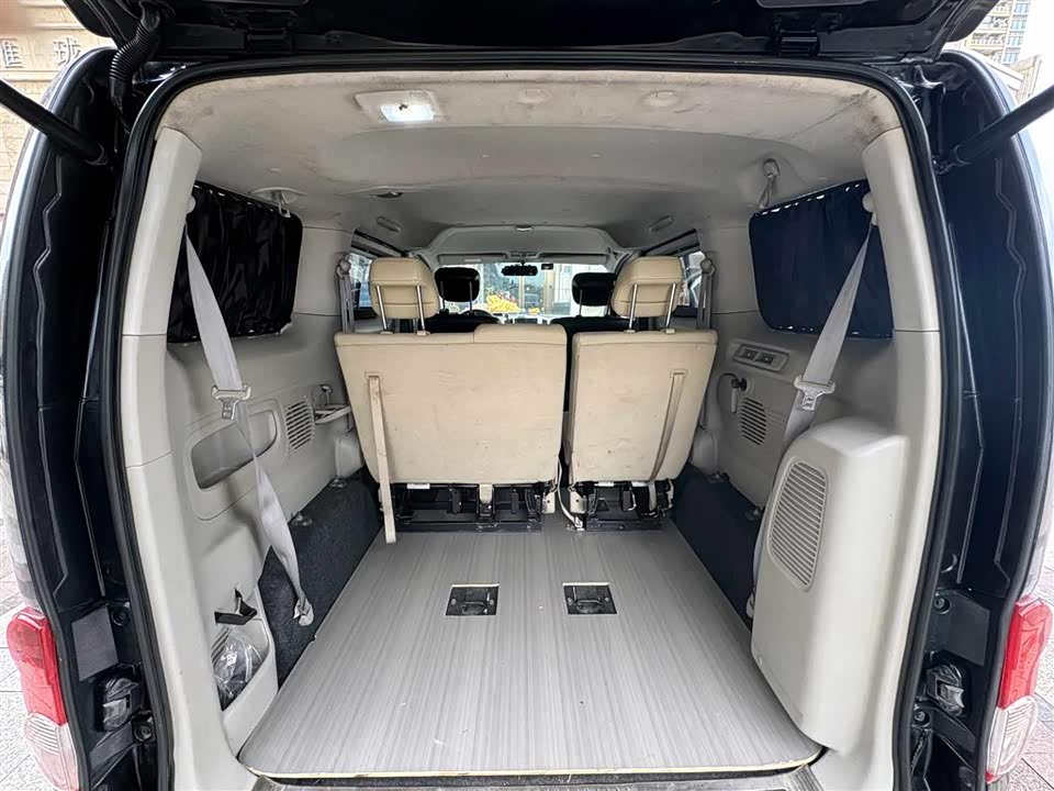 Nissan NV200 Nissan NV200