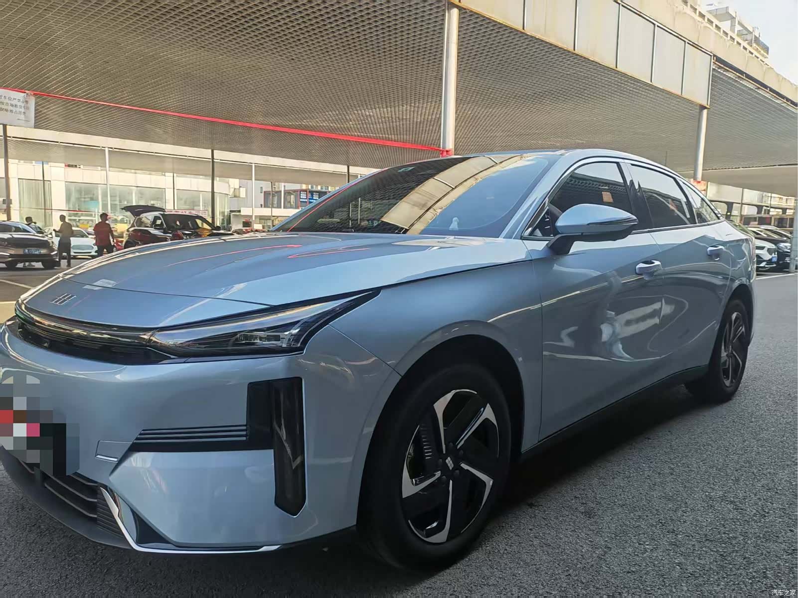 Geely Galaxy L6, 2025 3