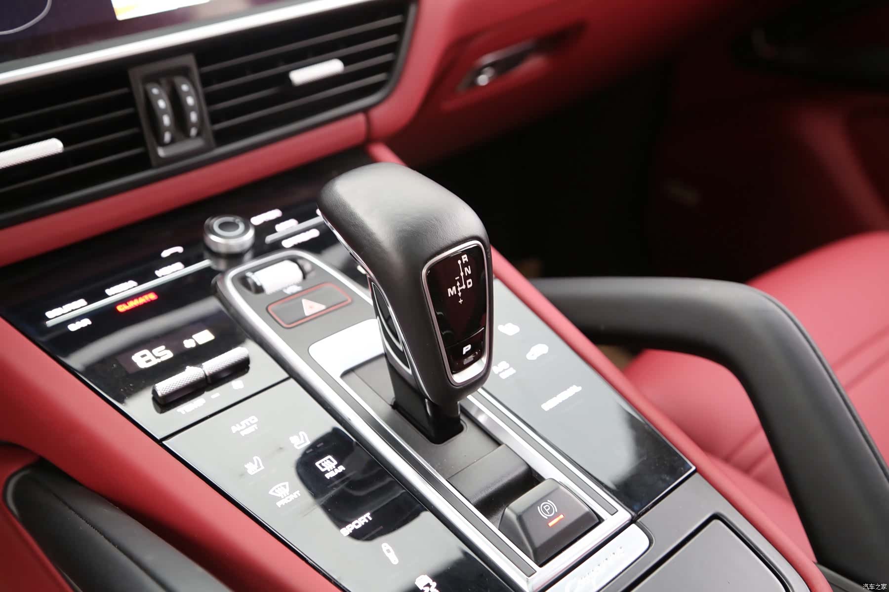 Porsche Cayenne, 2019 8