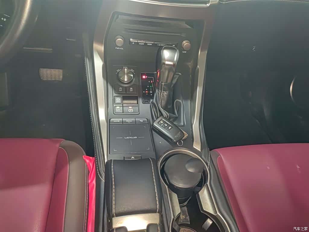 Lexus NX, 2018 14