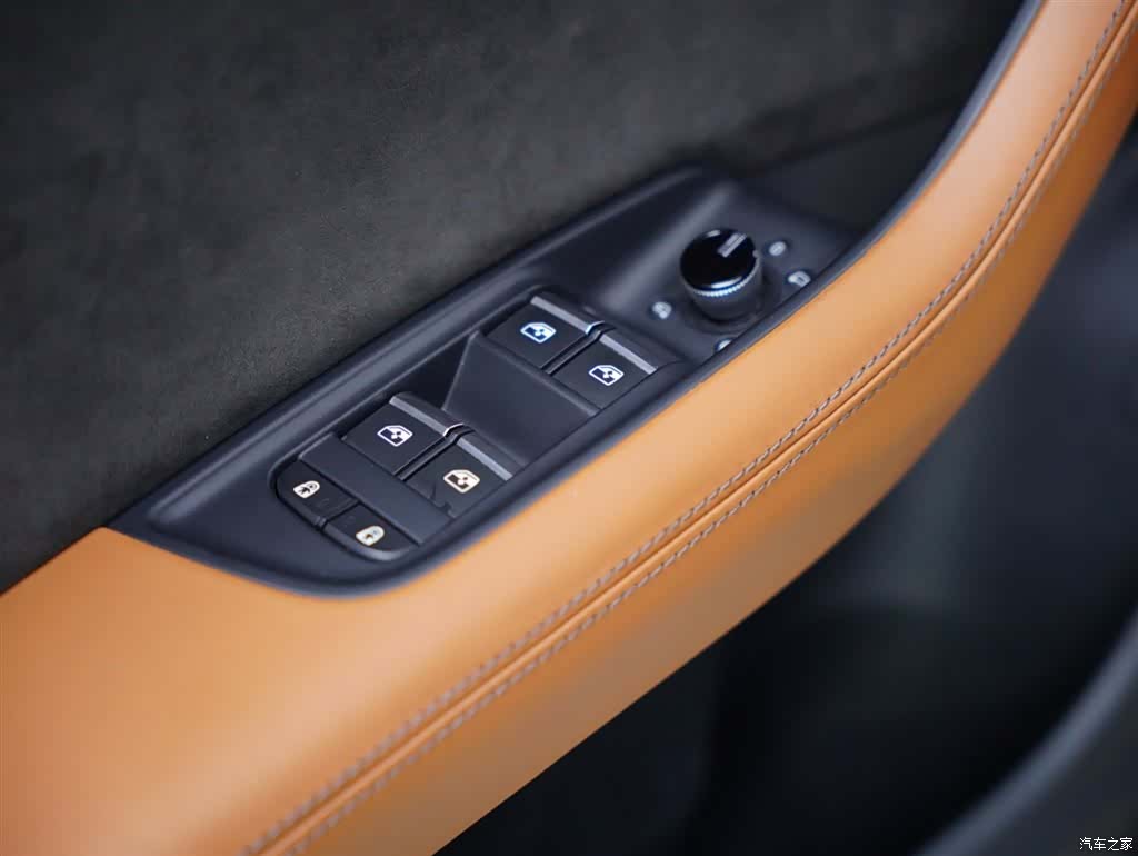 Audi Q8, 2021 33