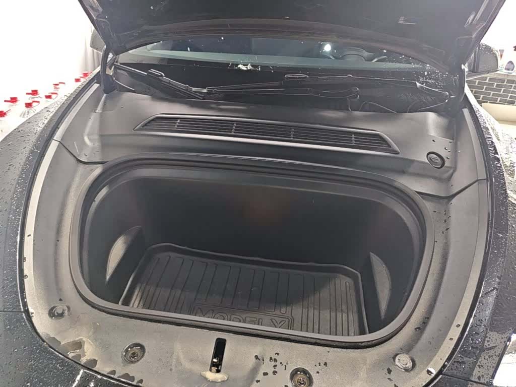 Tesla Model Y, 2023 20