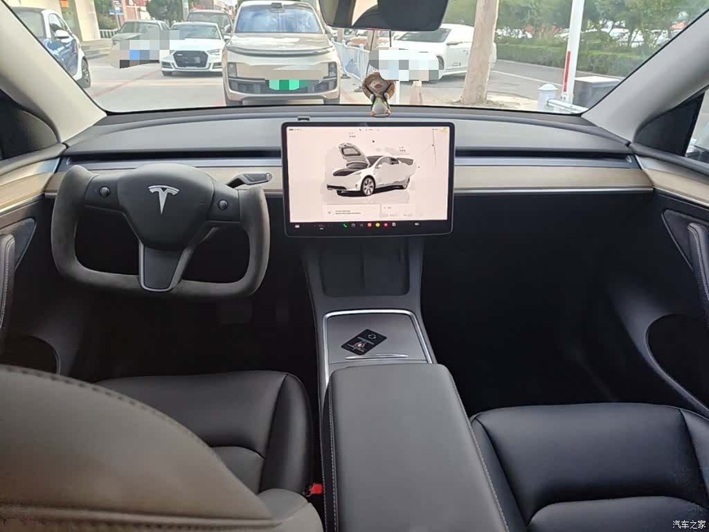Tesla Model Y, 2023 6