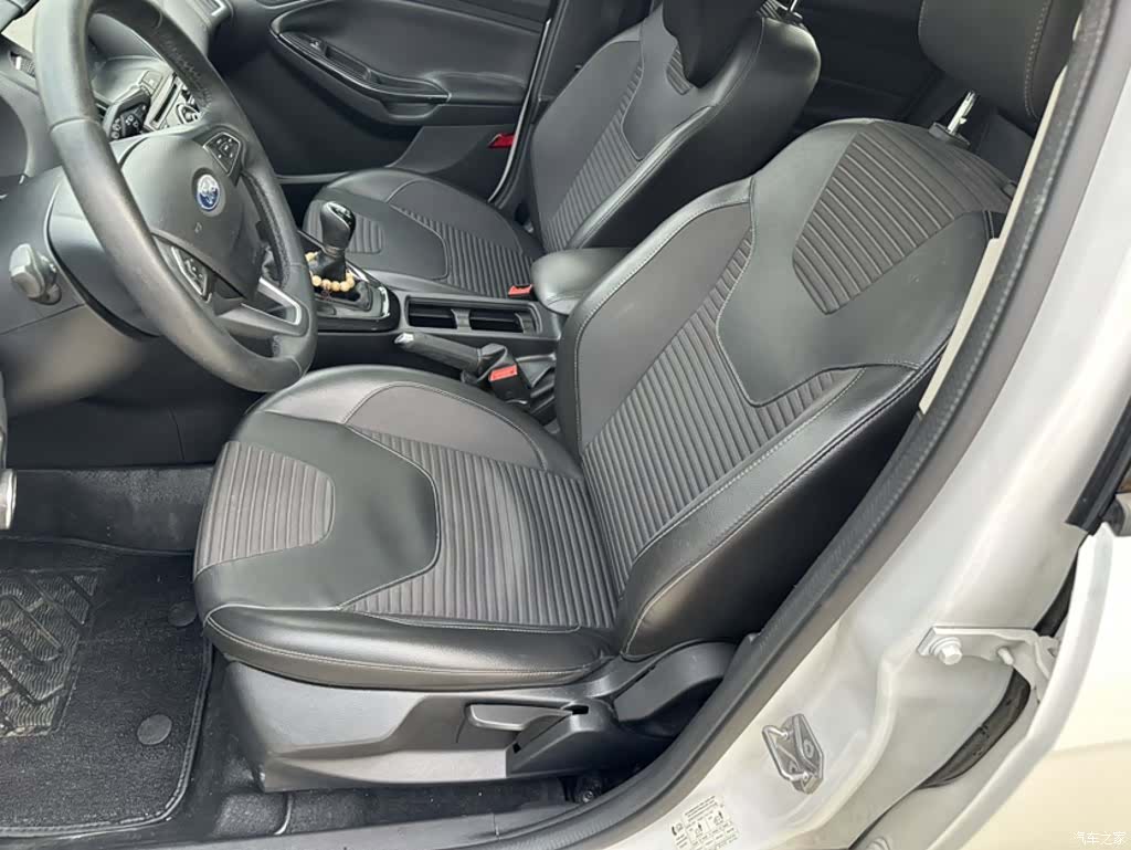 Ford Focus, 2019 19